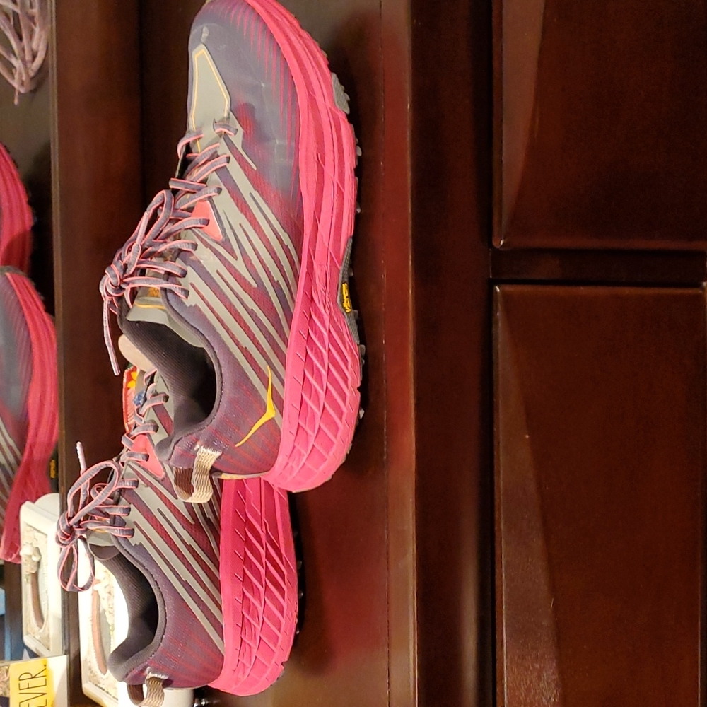 Hoka One Speedgoat 4